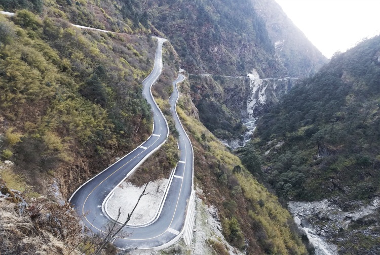 西藏“4.25”地震災后交通恢復重建（一期）工程